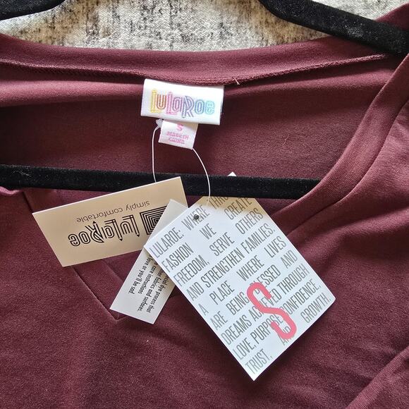 Lularoe Shirt Womens Small Burgundy Jana Short Sleeve V Neck Tunic Stretch NEW - Picture 4 of 9